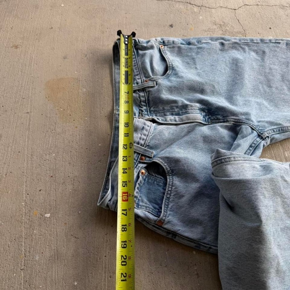 Levi's light wash low pro straight jeans - Picture 7 of 8